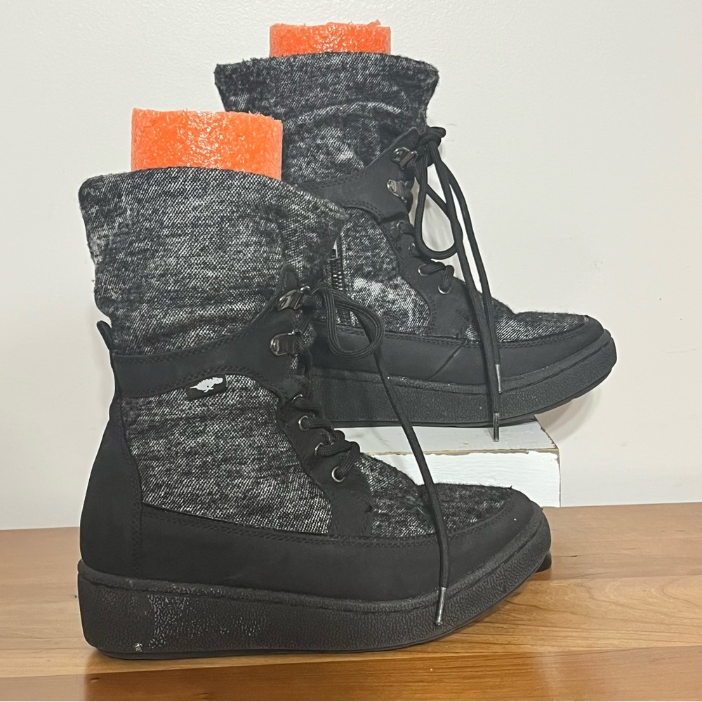 Rocket Dog Size 8 Cuffed Gray & Black Lace-Up Cloth Combat Style Ankle Boots - Picture 1 of 8